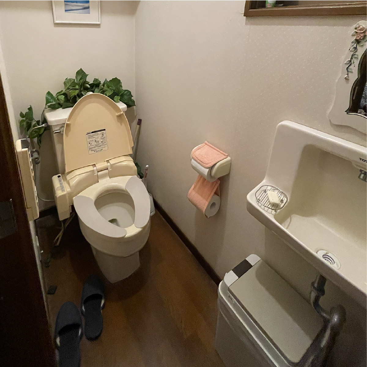 品川区戸建て住宅/洋便器TOTOネオレストRS3リモデルタイプ 施工前